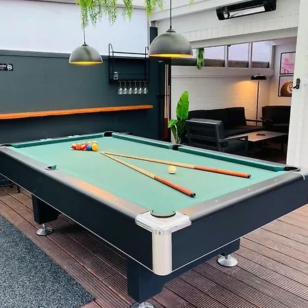 Overnight No5 - Bungalow, Billard, Dart, Kamin * הנובר