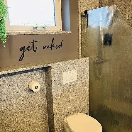 Overnight No5 - Bungalow, Billard, Dart, Kamin Ferienhaus Hannover