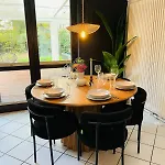 بيت للعطل Overnight No5 - Bungalow, Billard, Dart, Kamin *